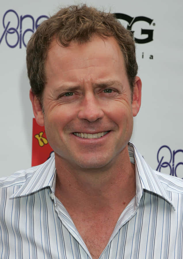 Greg Kinnear 2121 X 3000 Wallpaper