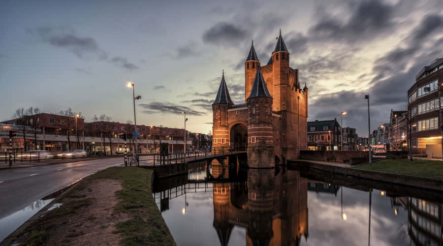 Haarlem Amsterdamse Poort Dusk Reflection Wallpaper
