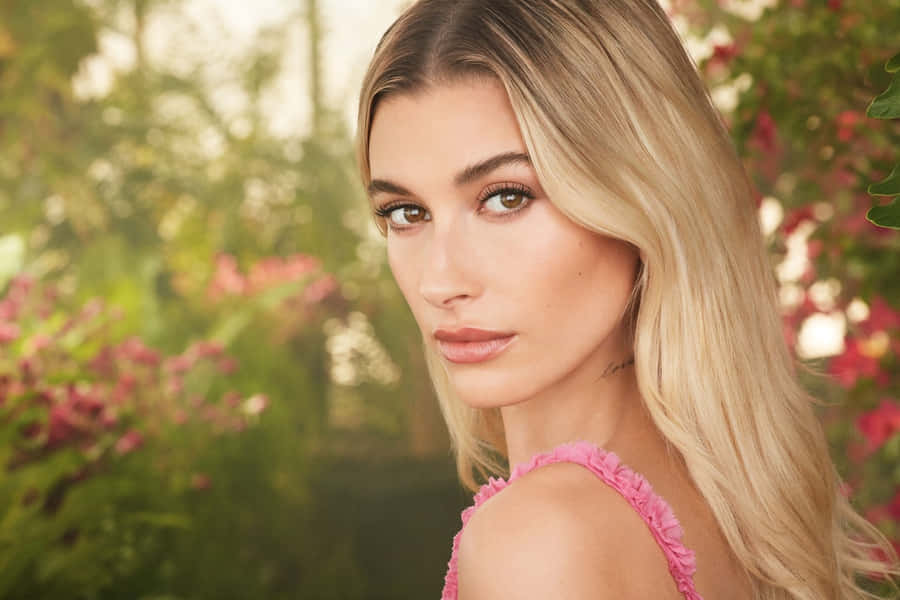 Hailey Baldwin Serene Beauty Portrait Wallpaper