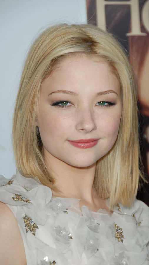 Haley Bennett Blonde Hair Style Wallpaper