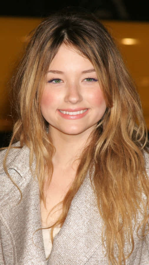 Haley Bennett Young Actress Smile Wallpaper