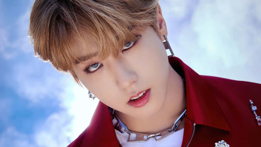 Han Stray Kids Close Up Wallpaper