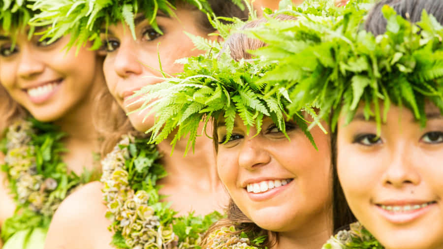 Hawaiian Lei Tradition Wallpaper