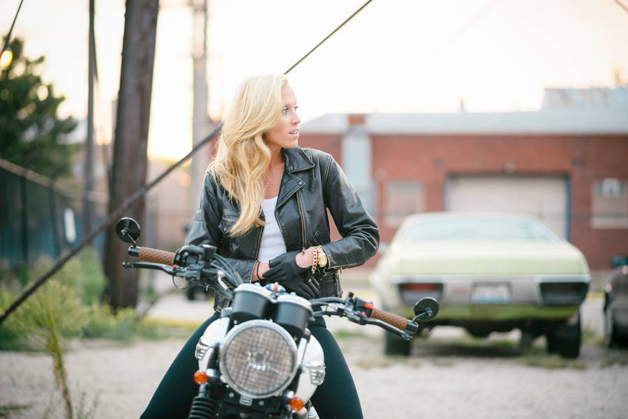 Hd Girl And Triumph Bonneville Wallpaper