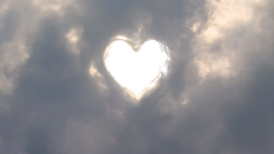 Heart Shaped Cloud Formation Wallpaper