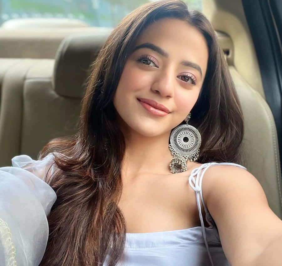 Helly Shah, Eligible For Oscars Wallpaper