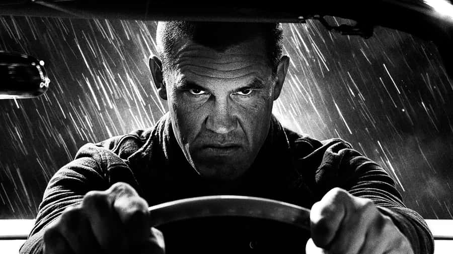 Hollywood Actor Josh Brolin In Intense Mood Wallpaper