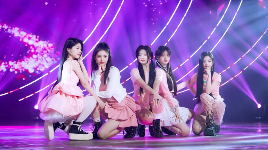 Illit Kpop Group Performance Wallpaper