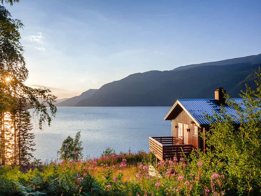 Impeccable View Of A House Wallpaper