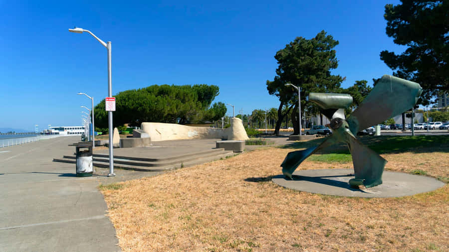 Independence Park Propeller Sculpture Wallpaper