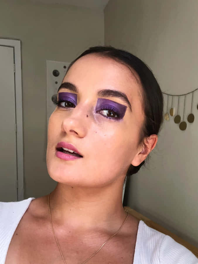 Intensify Your Eyes With This Beautiful, Deep Purple Eye Shadow!