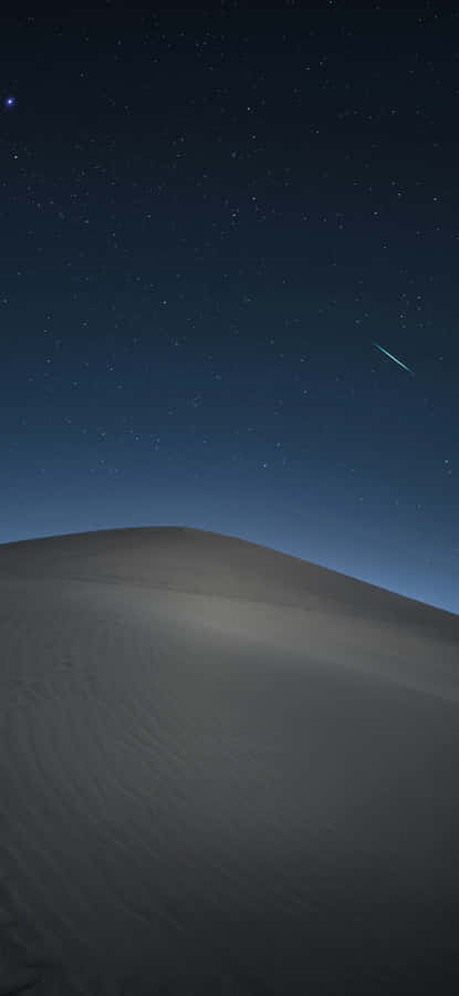 Iphone 16 Plus Night Mode Wallpaper