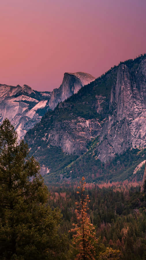 Iphone 16 Pro Landscape Mode Wallpaper