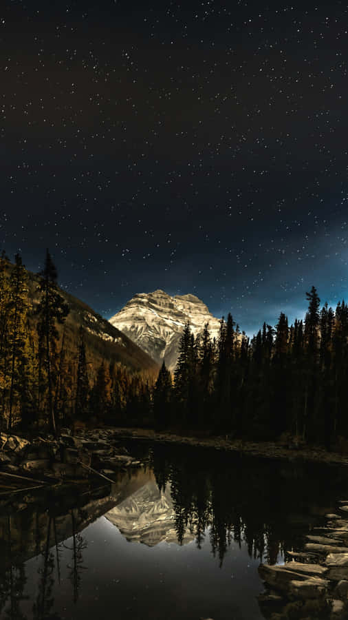 Iphone 16 Pro Night Photography Wallpaper