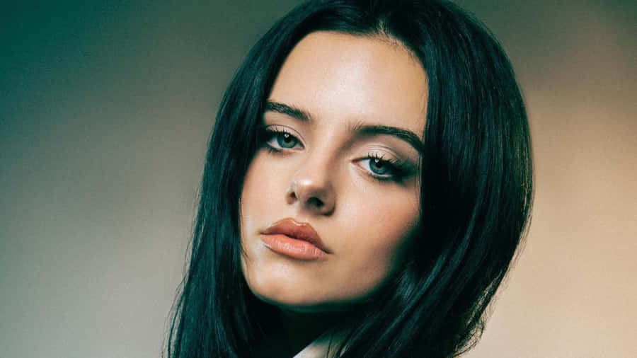 Jessie Murph Close Up Portrait Wallpaper