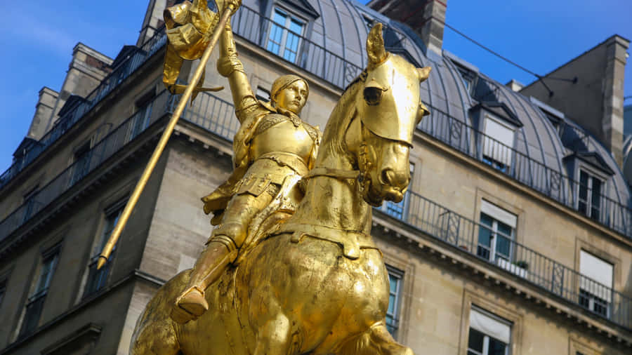 Joan Of Arc Statue Paris Wallpaper