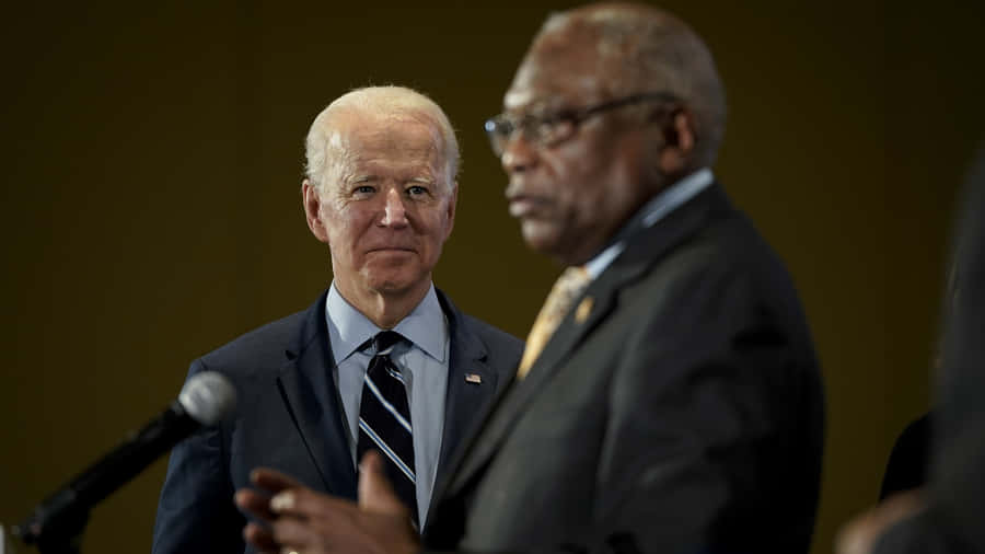 Joe Biden Looking At Jim Clyburn Wallpaper