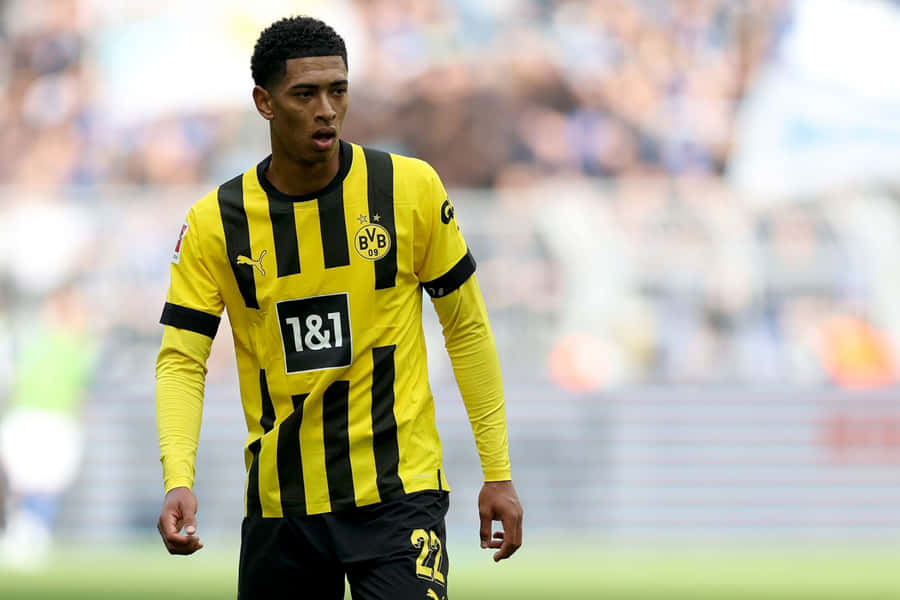 Jude Bellingham Borussia Dortmund Action Wallpaper