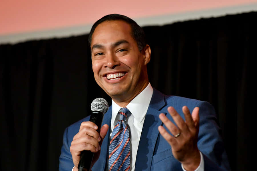 Julian Castro Donning A Striped Blue Tie Wallpaper