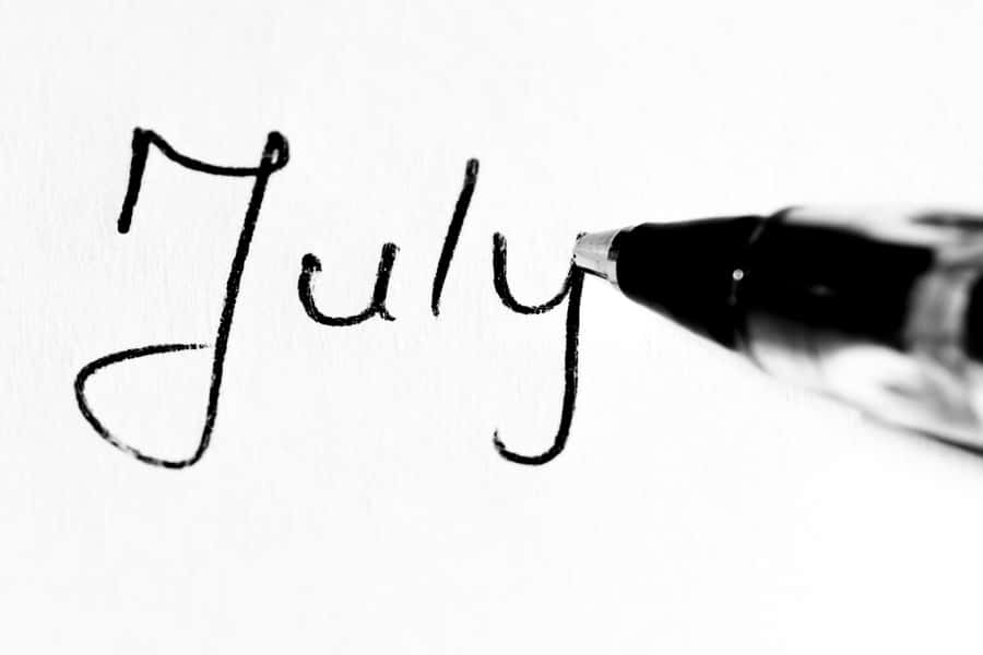 July Handwrittenwith Pen Wallpaper