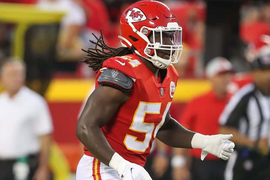 Kansas City Linebackerin Action Wallpaper