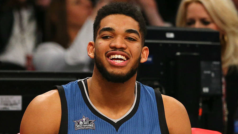 Karl-anthony Towns Taco Bell Skills Challenge Wallpaper