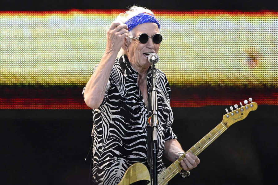 Keith Richards Performing Live Wallpaper