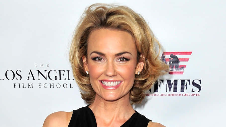 Kelly Carlson: Stunning Allure Wallpaper
