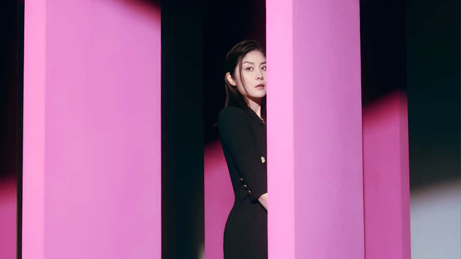 Kelly Chen Fashion Portrait Wallpaper