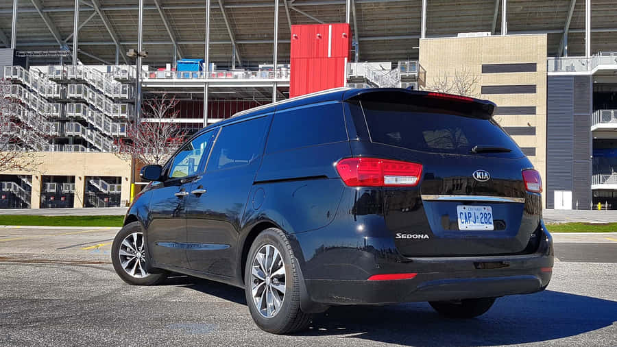 Kia Sedona 2022: Luxury Meets Versatility Wallpaper