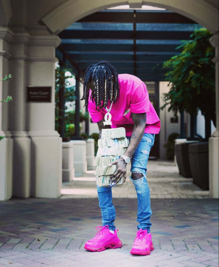 King Von Pink Shirt Money Stacks Outdoor Wallpaper