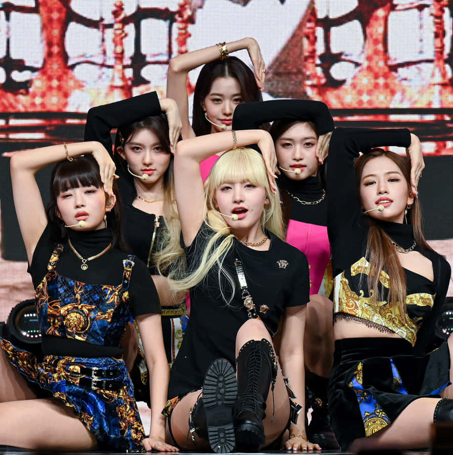 Kpop_ Group_ Performance_ Pose Wallpaper