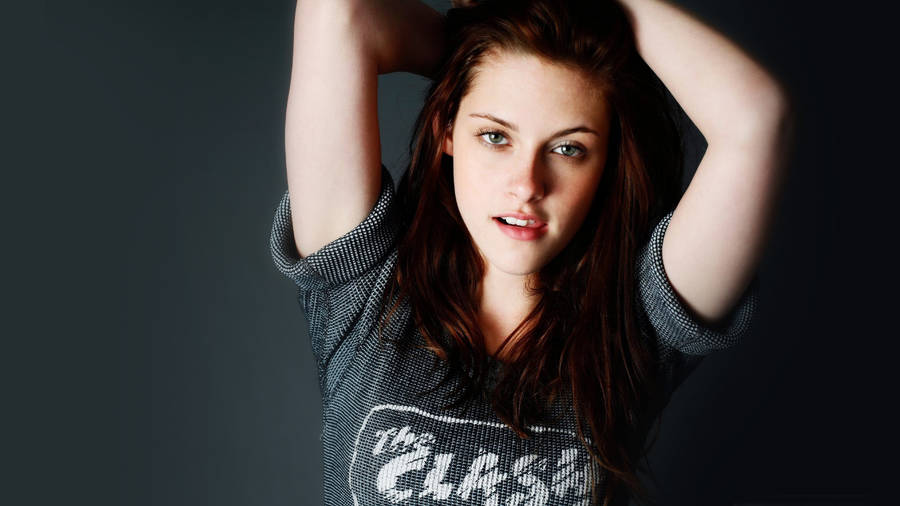 Kristen Stewart In A Chic Casual Gray Shirt Wallpaper