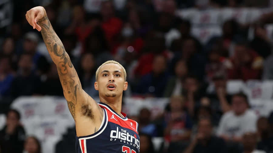 Kyle Kuzma Shooting Form Wallpaper