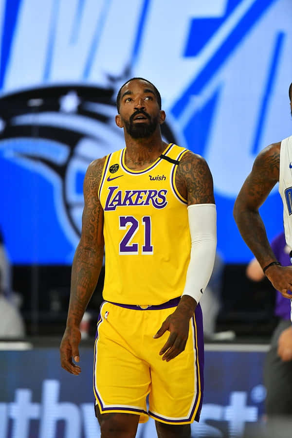 Lakers Player Concentration During Game Wallpaper