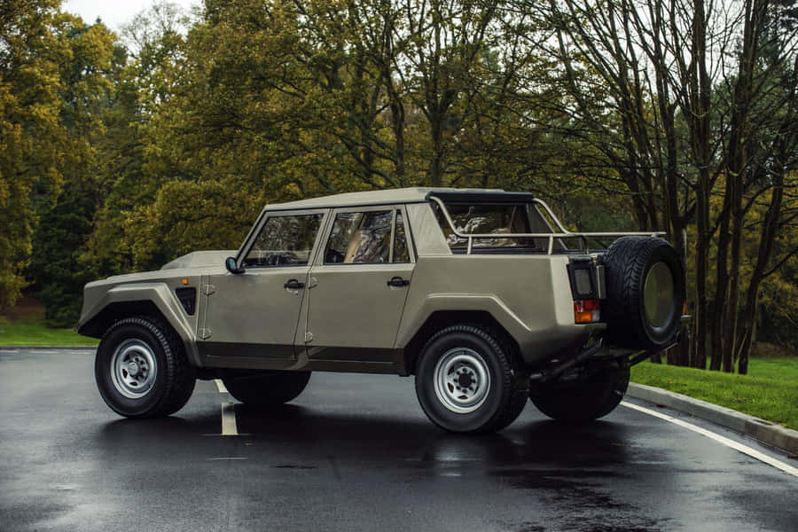 Lamborghini Lm002 Off-road Beast Wallpaper