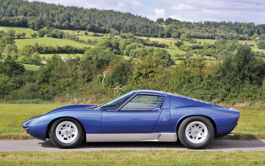 Lamborghini Miura In Pristine Condition Wallpaper