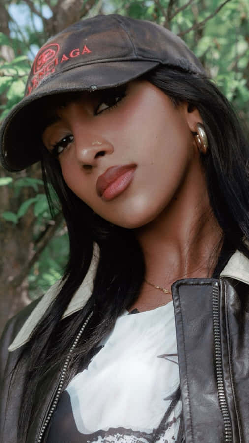 Lara Katseye Fashion Style Wallpaper