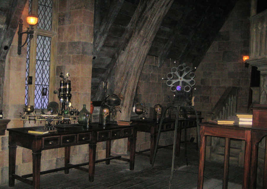 Learn Potions In The Magical Classroom Of Hogwarts Wallpaper