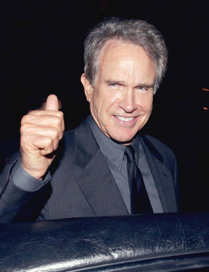 Legendary Actor Warren Beatty In An Iconic Portrait Wallpaper