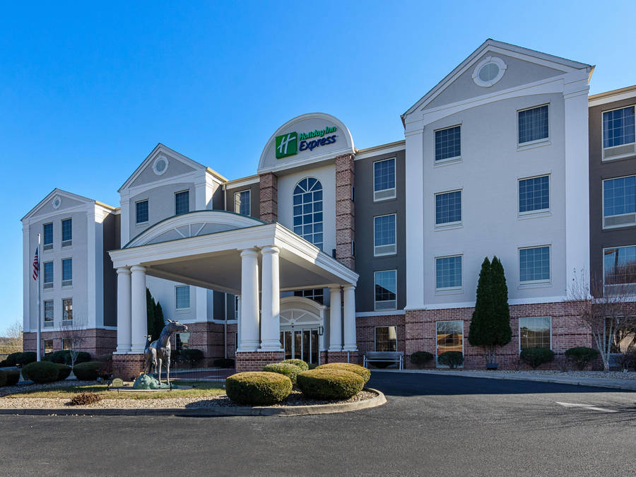 Lexington Holiday Inn Express Wallpaper