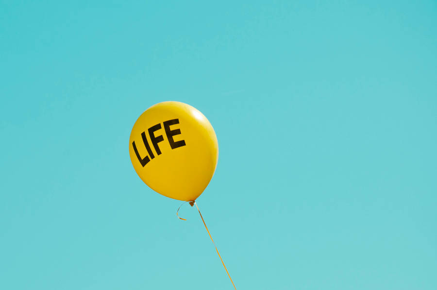 Life Word In Yellow Balloon Wallpaper