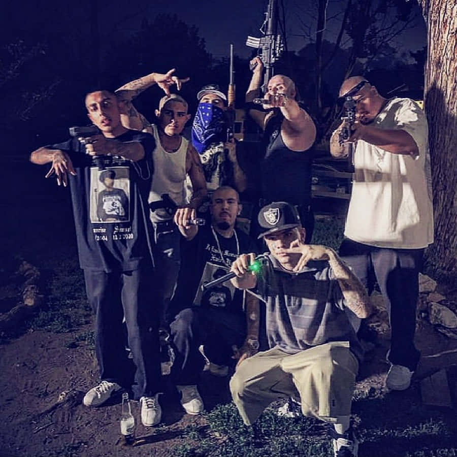 Lil Travieso Group Vibe Wallpaper