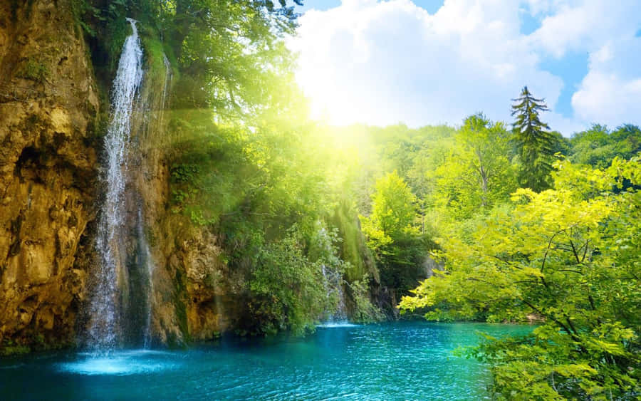 Lovely Falls Scenery Sunny Day Wallpaper