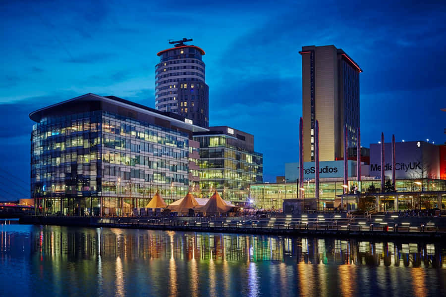 Lush Green Park In Salford Wallpaper