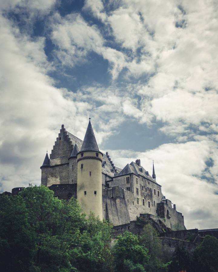 Luxembourg Vianden Castle Wallpaper