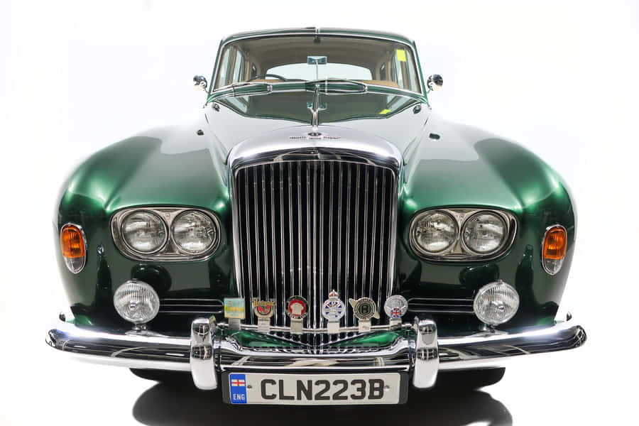 Luxurious Bentley S3 In A Stunning Landscape Wallpaper