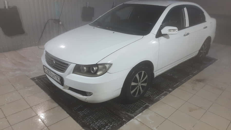 Luxurious Lifan 620 In Stunning Black Wallpaper