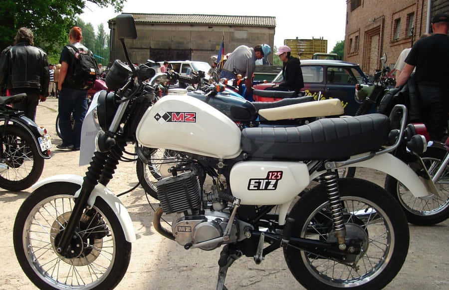M Z E T Z125 Motorcycle Gathering Wallpaper