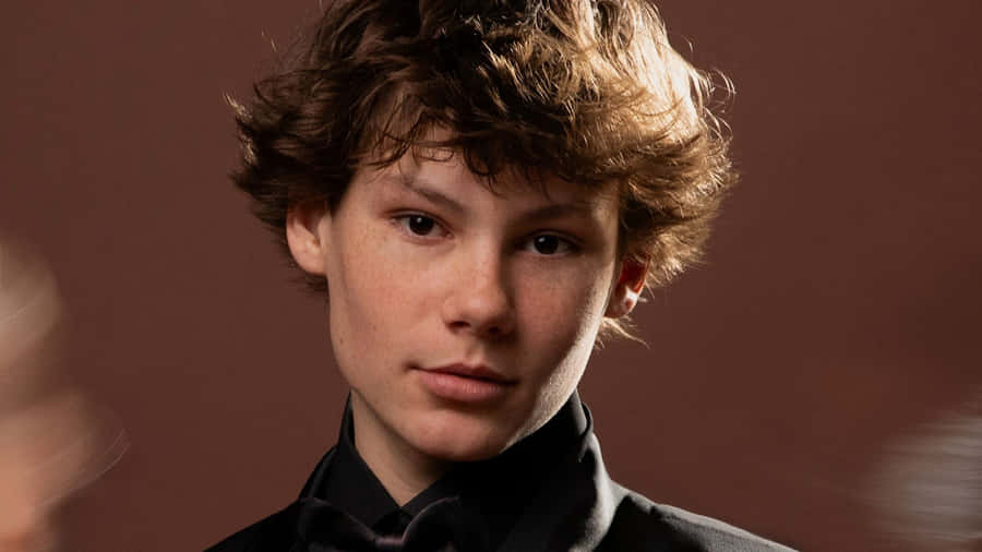 Maddox Batson Portrait Wallpaper